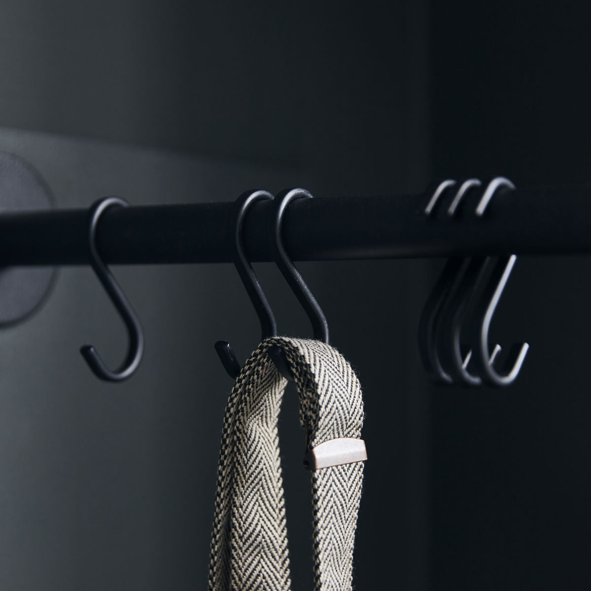 S krókar 6cm svartir 6stk