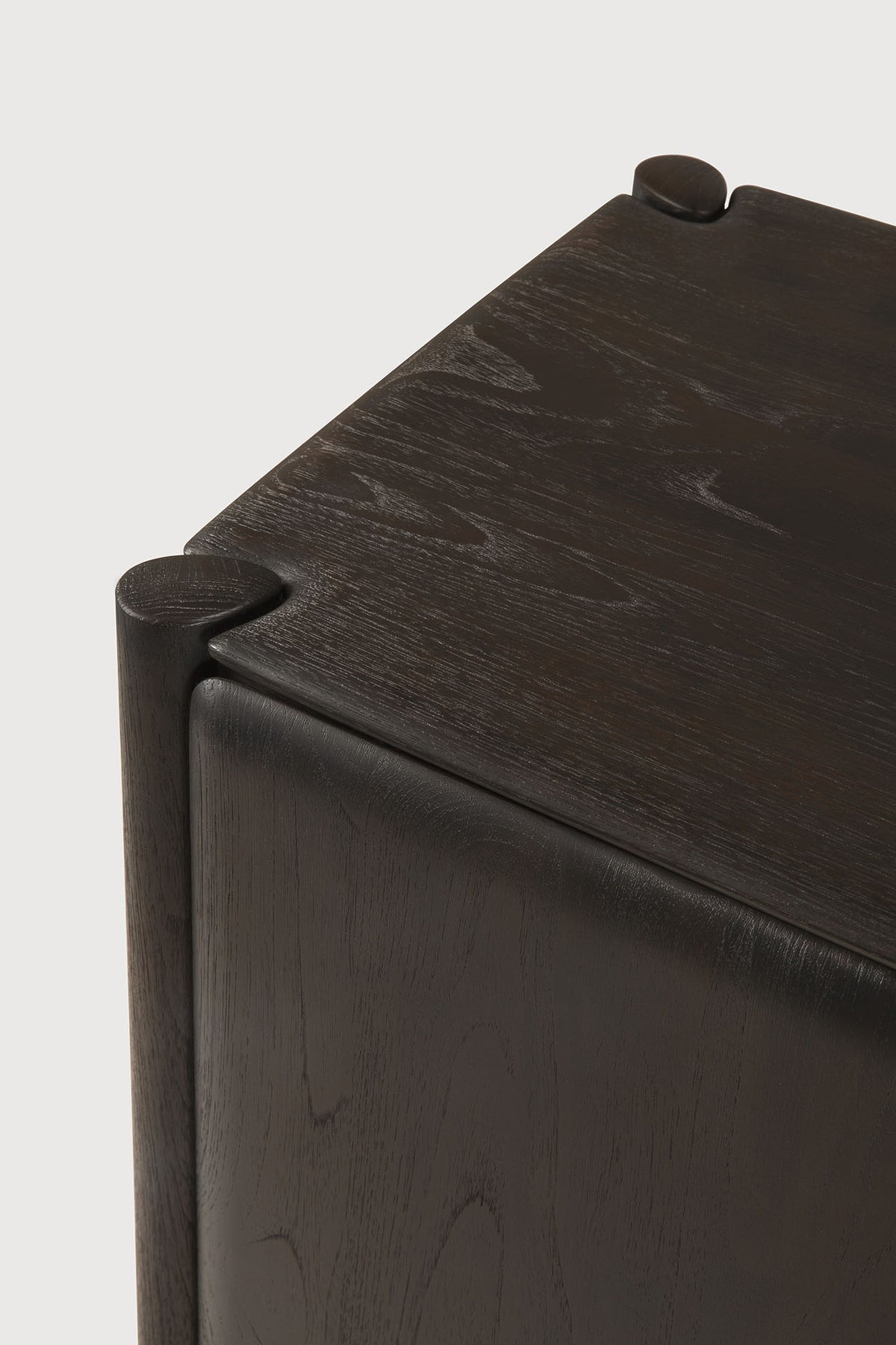 Pi sjónvarpsskenkur dark brown 242cm