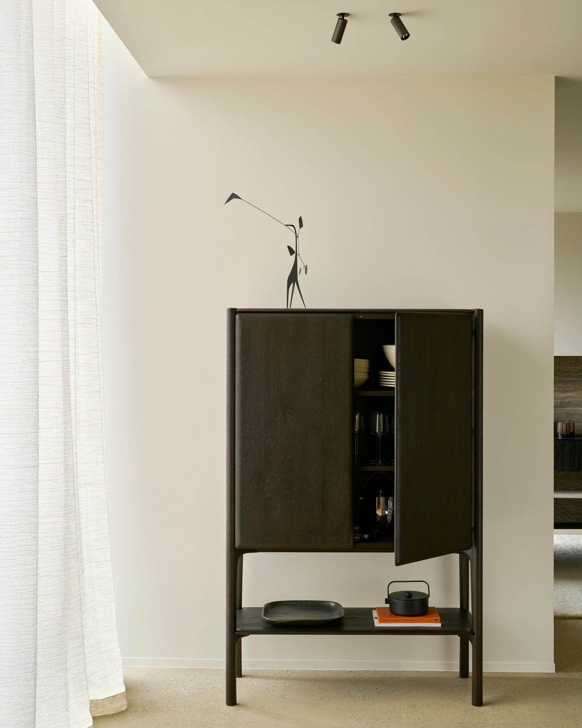 Pi skápur Teak dark brown