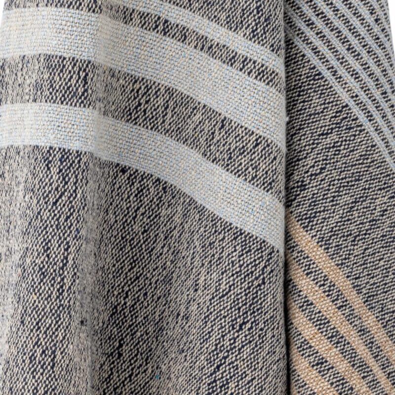 Ferrara teppi blátt