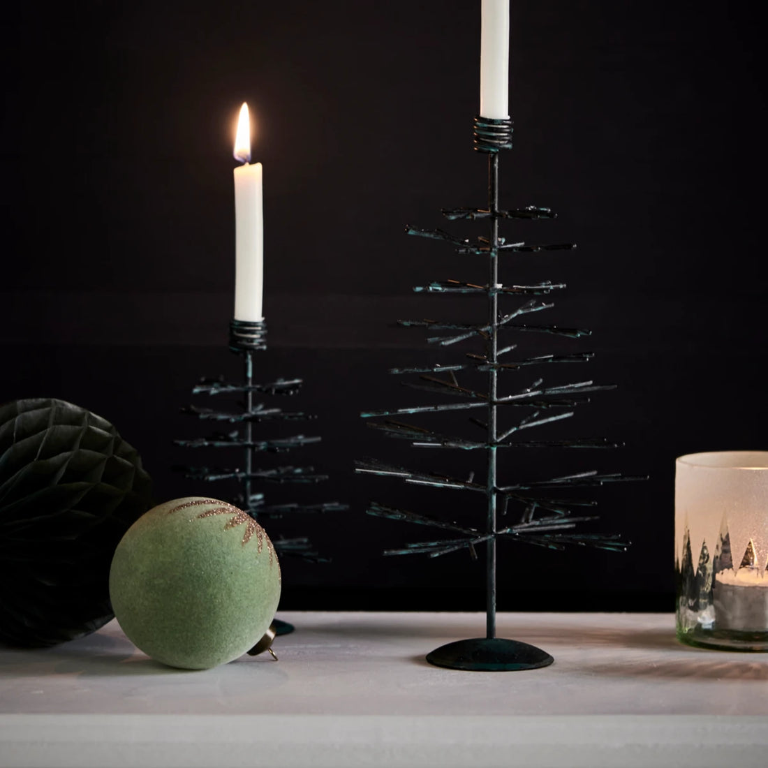 Tré kertastjakar 2stk