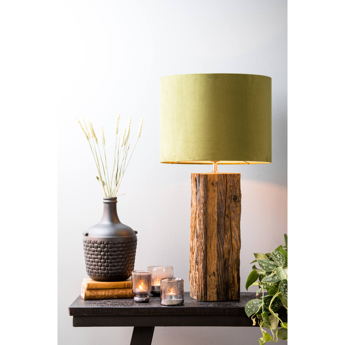 
            Shade cylinder 40-40-30 cm VELOURS olive green