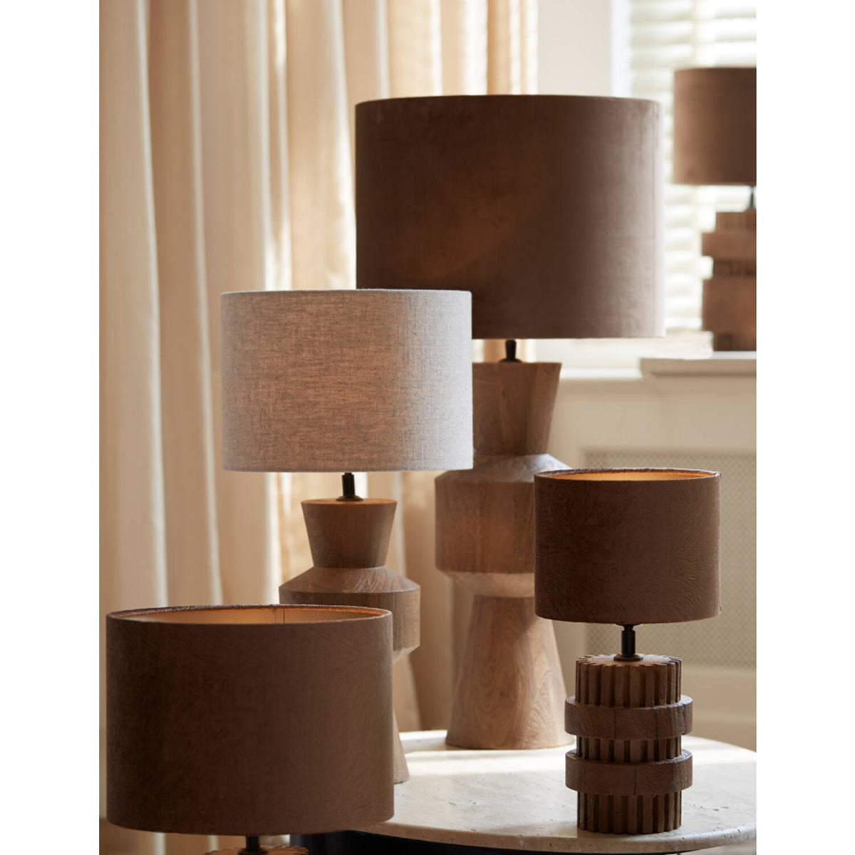 
            Shade cylinder 40-40-30 cm VELOURS chocolate brown