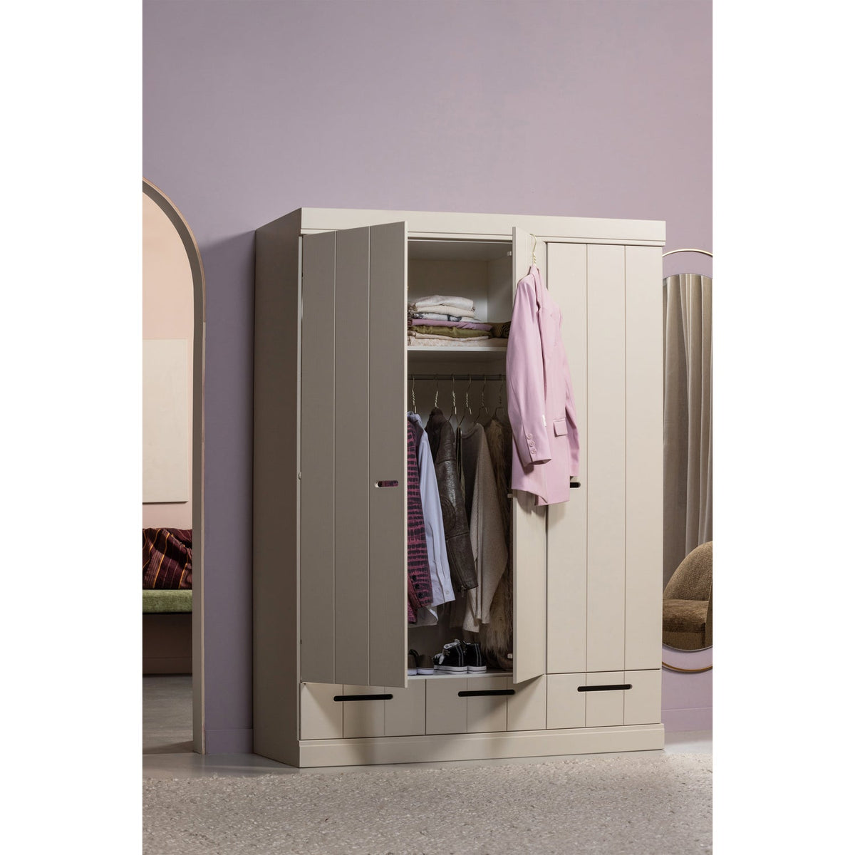 Connect fataskápur Dust