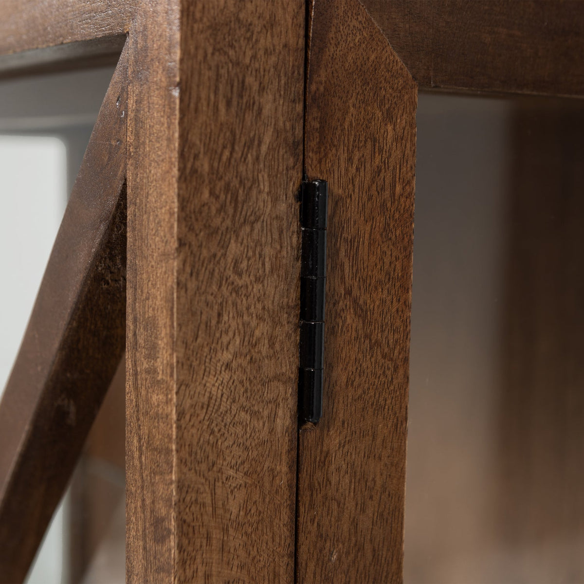 Kella glerskápur wood brown