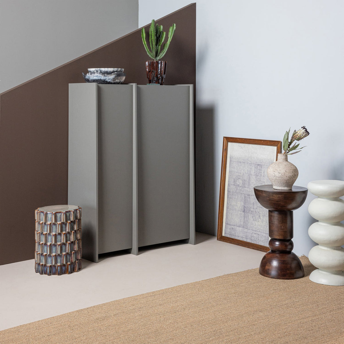 Emel hliðarborð dark brown