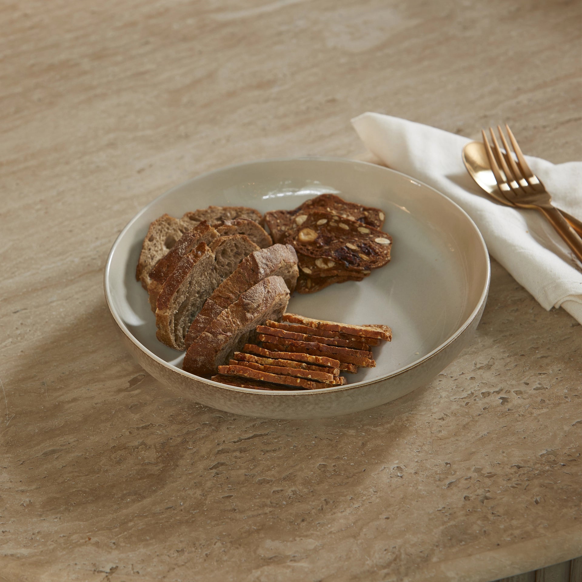 Sevran pasta plate flax