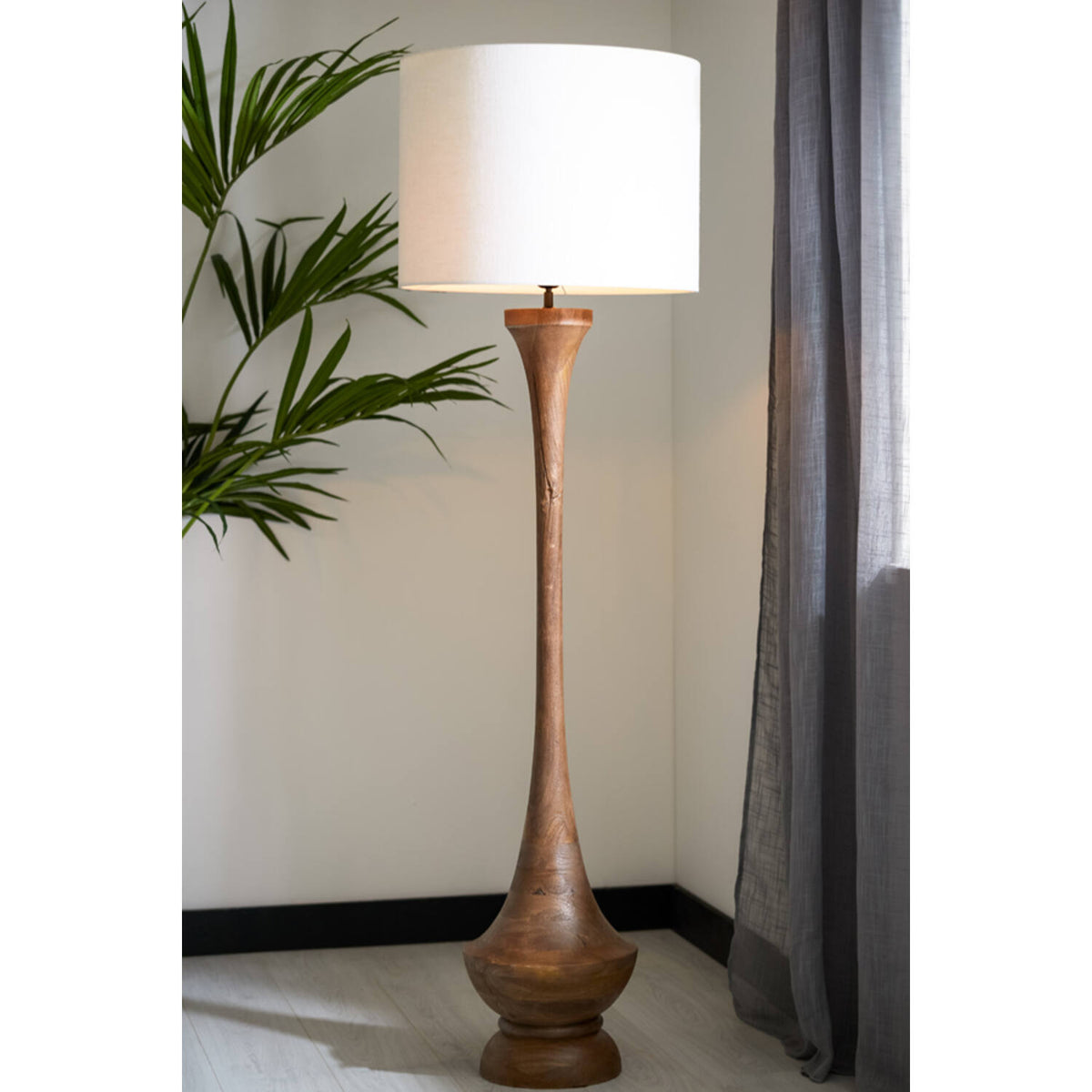 Nicolo gólflampi 130cm brown