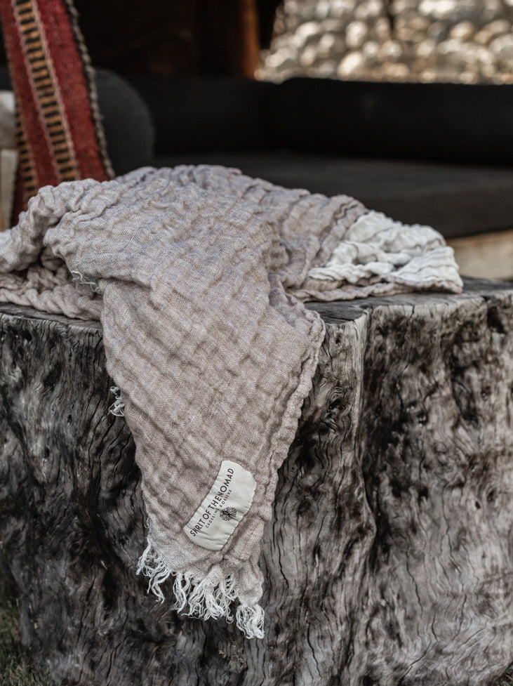 Nomad teppi fringe desert beige 130x200