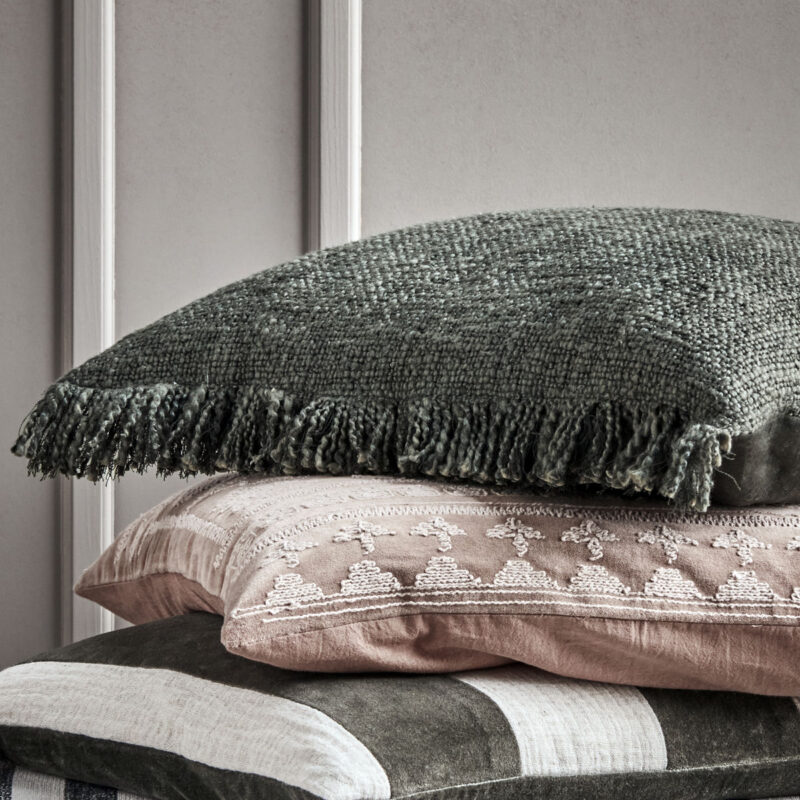 Pava púði dökk grænn 50cm