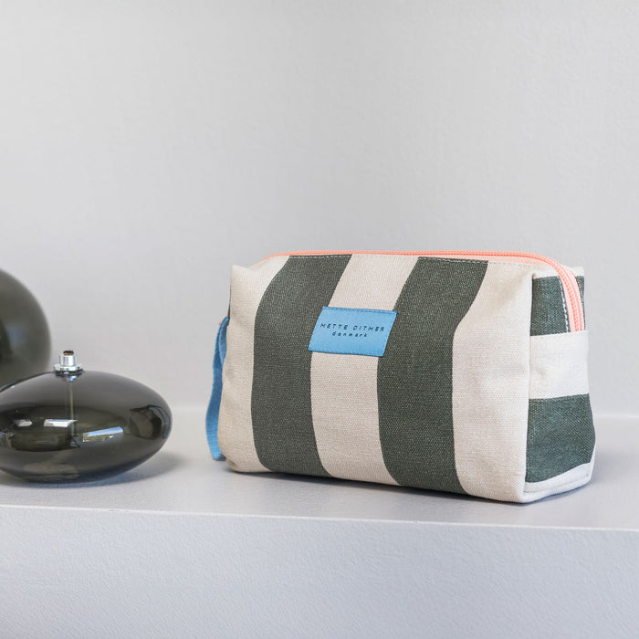 Bring-it snyrtitaska Olive