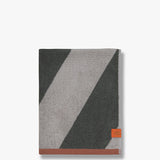 Diagonal handklæði 50x90cm dark olive