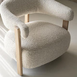 Lola hægindastóll beige hush
