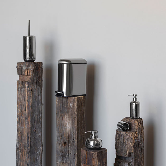 Lotus sápupumpa low chrome