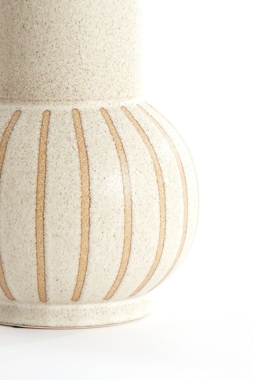 
            Vase deco Ulloa ceramics matt sand+brown