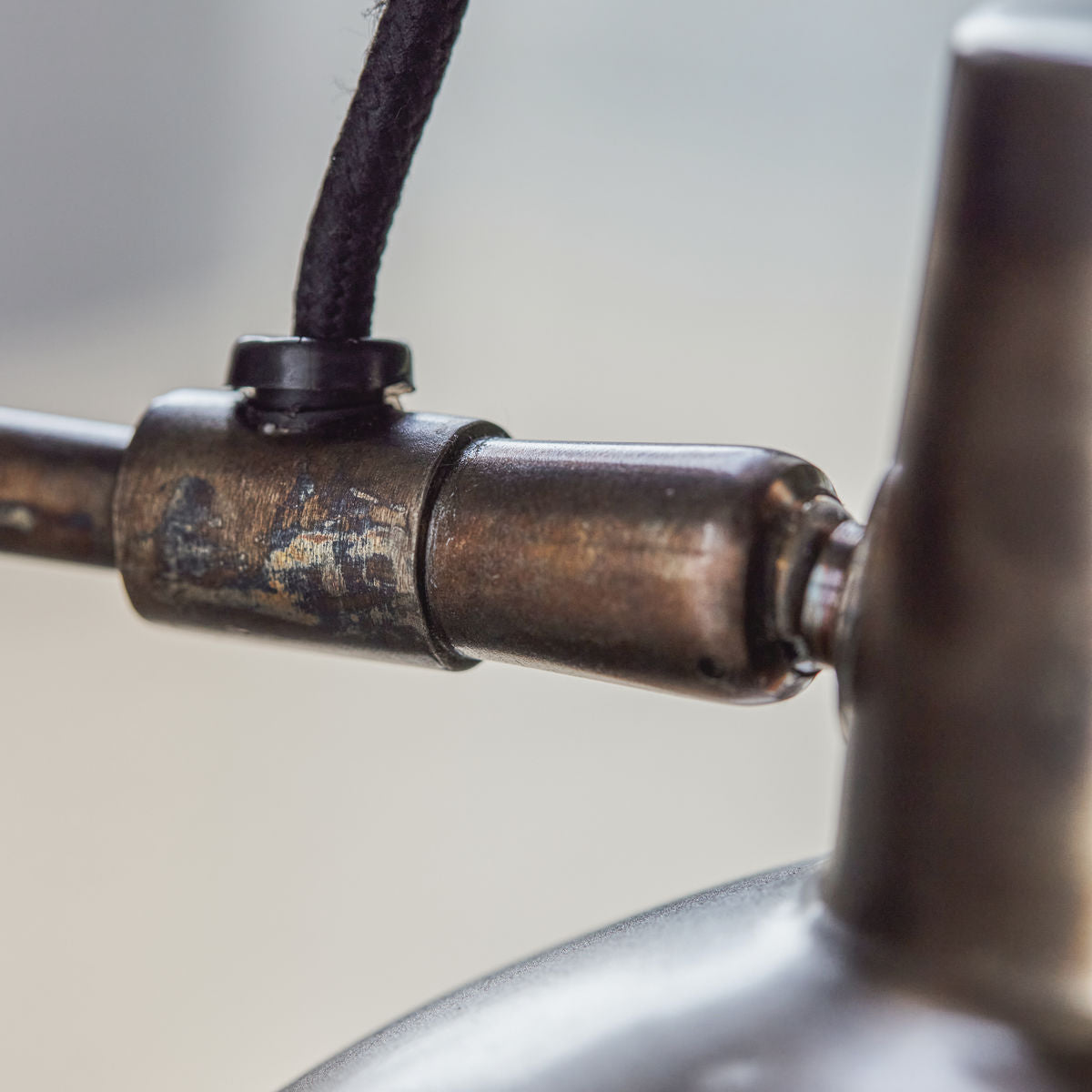 Desk veggljós brass