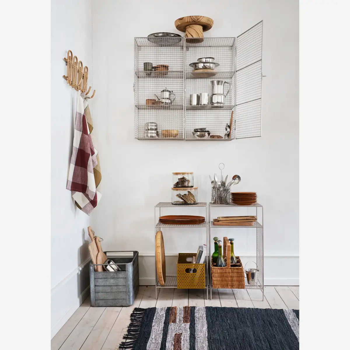 Iron cutlery holder steel