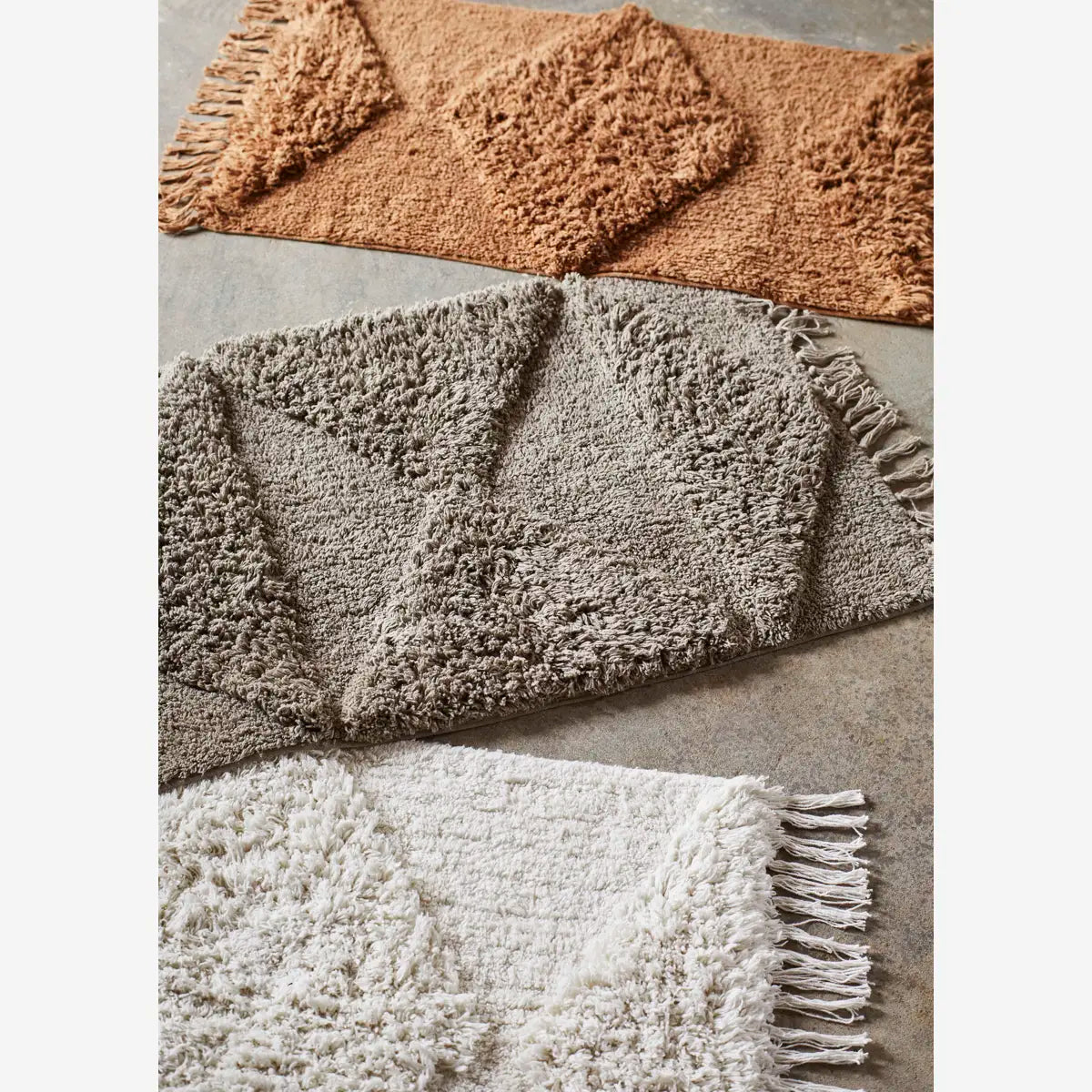 Tufted baðmotta taupe