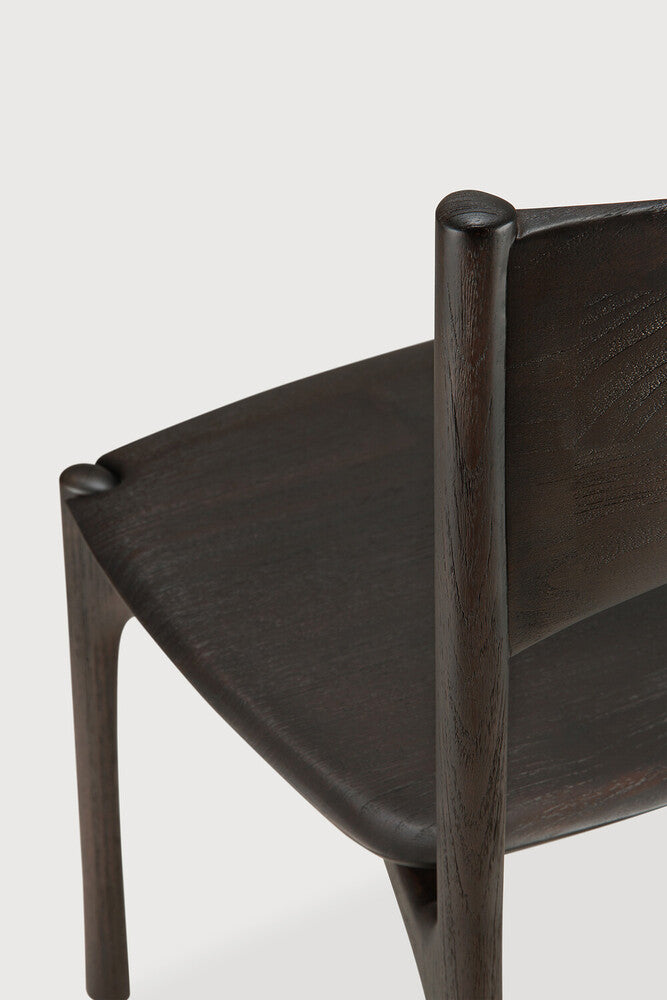 Pi borðstofustóll dark brown