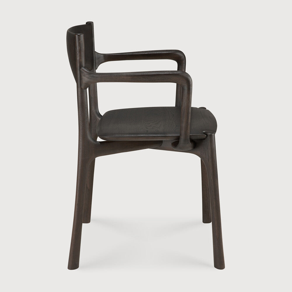 PI borðstofustóll dark brown m örmum