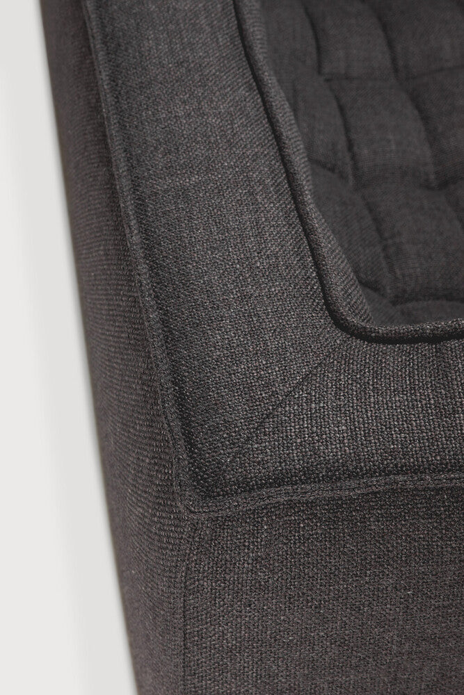 N701 3 sæta m örmum dark grey