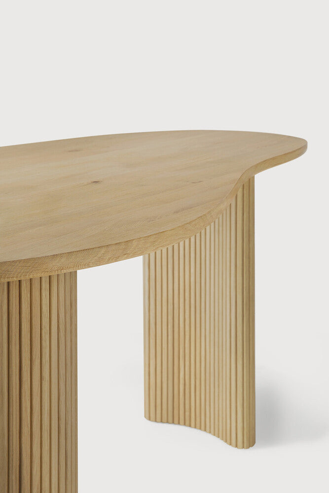 Boomerang skrifborð eik