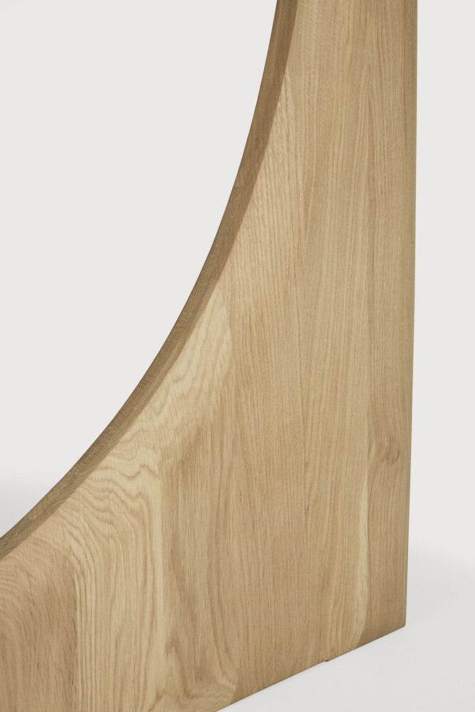 Geometric borðstofuborð 150cm