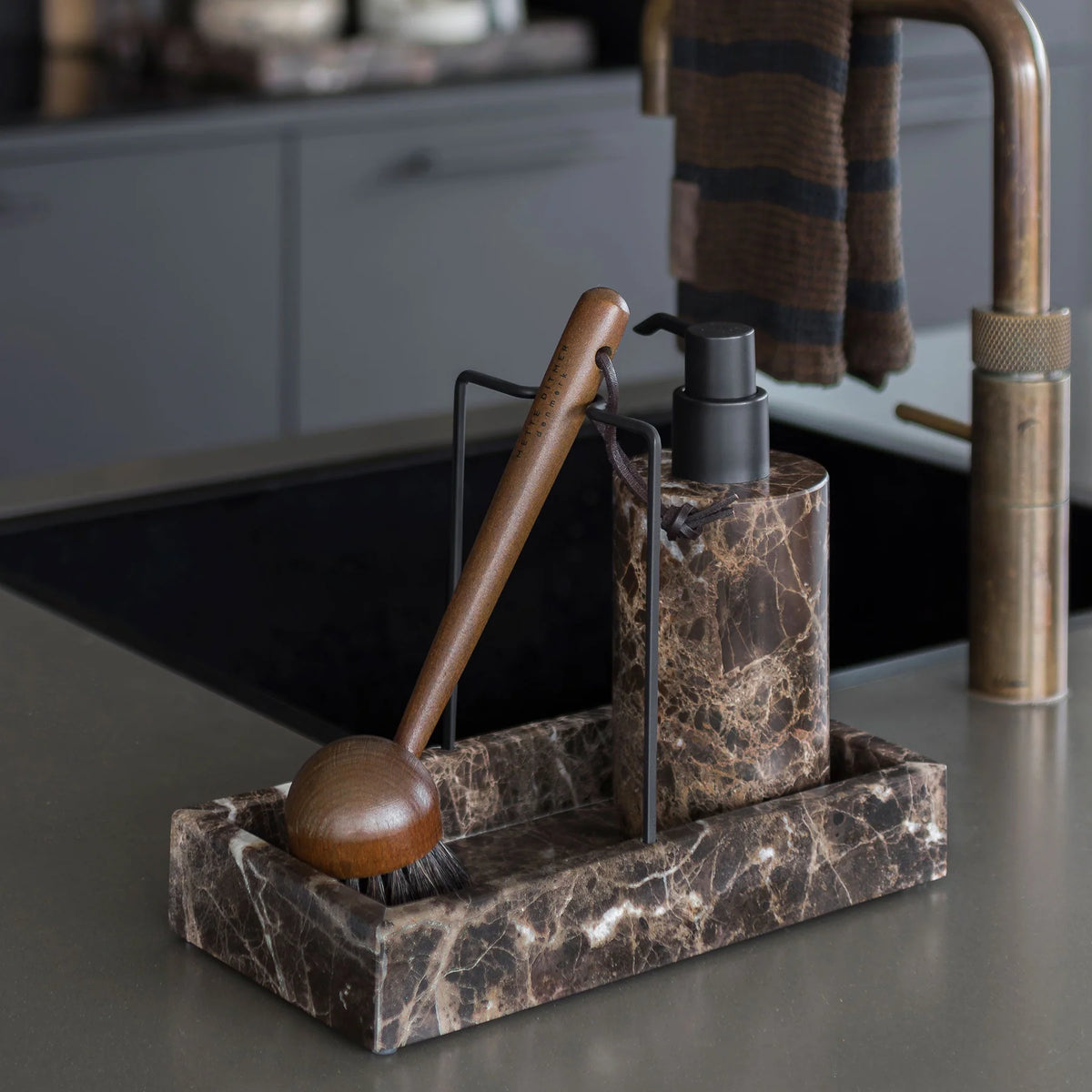 Marble sápupumpa tall brown