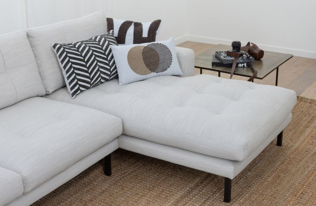 
            Etan cushion chalk/white 40x60cm